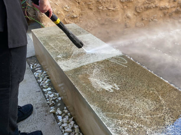 Best Commercial Building Pressure Washing  in Levittown, NY